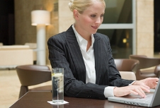 品牌策划并不仅仅是外在形象的打造，更重要的是内在理念的传递