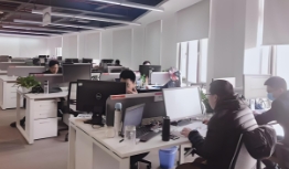 重塑品牌未来：以情感共鸣与数据驱动的营销策划新视角