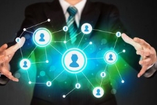 每一个品牌都是一艘扬帆起航的船，而营销策划则是那引领方向的罗盘与风帆