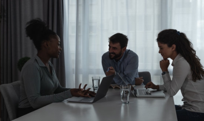 品牌策划设计，它既是艺术与科学的结合，也是创新与传承的交融