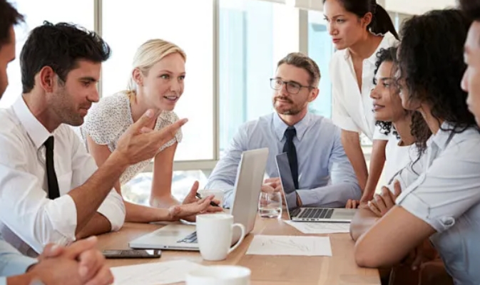 品牌设计，不仅塑造了品牌的独特魅力，更在无形中丰富了我们的精神世界